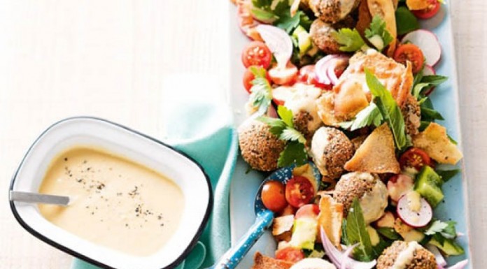 Falafel fattoush