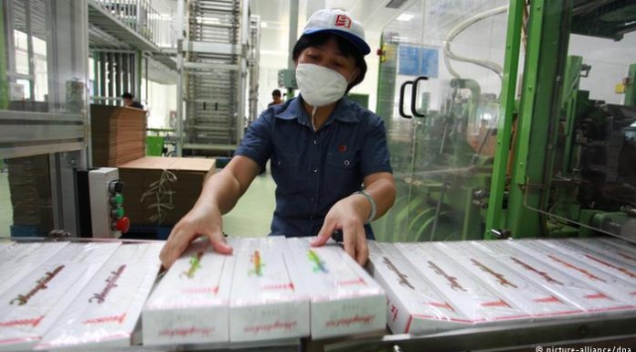 China’s smoking deaths to double