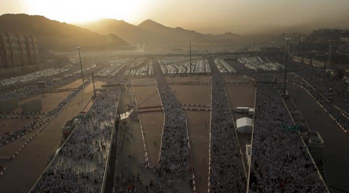 Hundreds still missing