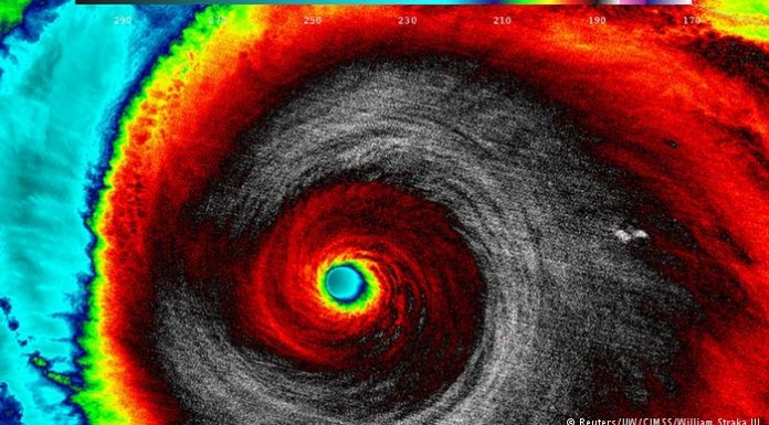 Hurricane Patricia hits Mexican coast