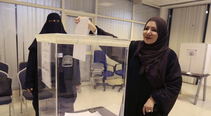 Saudi women vote for the first time