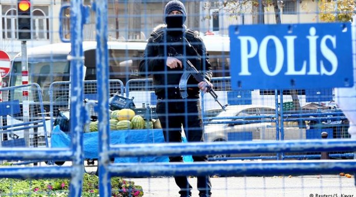 Turkey detains two ‘Islamic State’ militants Turkey detains two 'Islamic State' militants