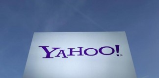 Yahoo board in final talks