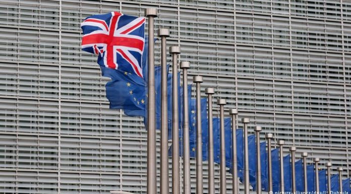 EU unveils proposals to avoid ‘Brexit’ EU unveils proposals to avoid 'Brexit'