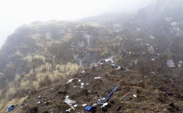 Find bodies of Nepal plane crash victims