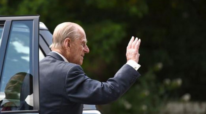 Prince Phillip cheated on Queen Elizabeth Prince Phillip cheated on Queen Elizabeth