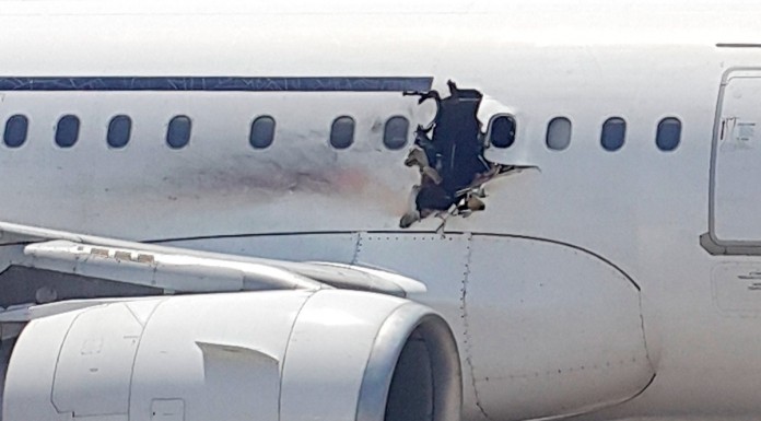 Somali jet makes emergency landing