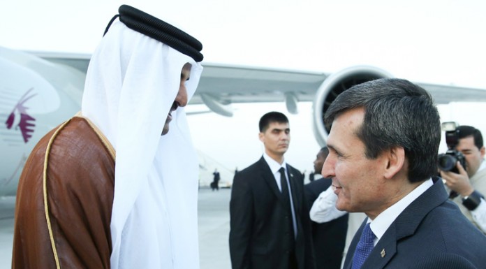 Emir Arrives in Turkmenistan