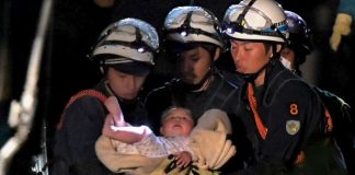 Aftershocks rattle southwestern Japan