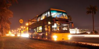 Doha Bus courts riders with new night tours