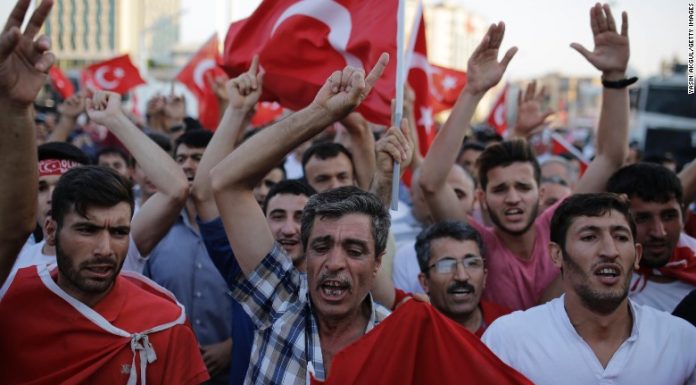 Erdogan demands U.S. send rival home
