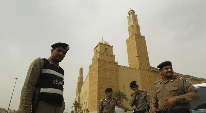 Saudi police arrest 6 in ATM fraud case