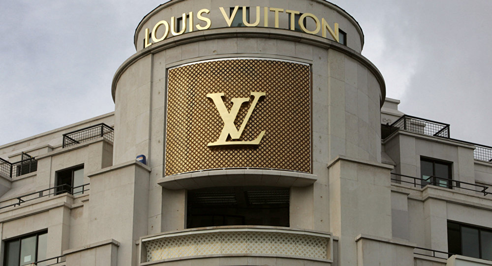 Louis Vuitton Offers to Pump $500 Mln Into Indian Billionaire Monk&#39;s Venture - Welcome Qatar
