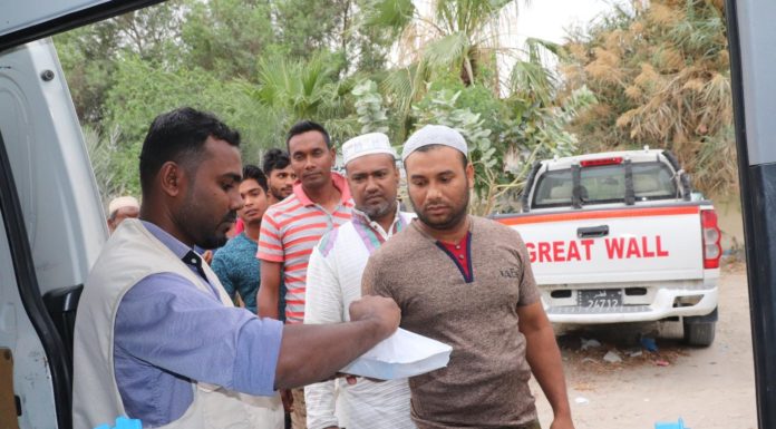 Qatar Charity’s mobile Iftar project distributes 39,000 meals to the workers