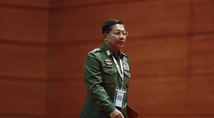 US slaps sanctions on Myanmar army chief over Rohingya abuses