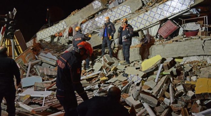 Several dead, hundreds hurt as quake hits eastern Turkey Magnitude-6.8 quake rocks eastern province of Elazig killing at least 18 people and injuring more than 500.
