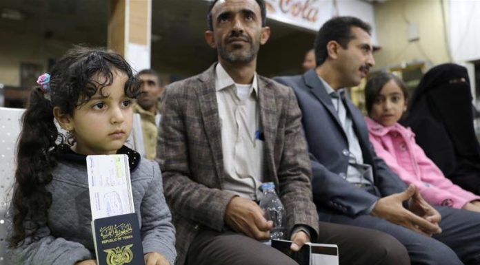 Yemen: Medical flights start from rebel-held Sanaa Passengers leave on first United Nations-supervised humanitarian flight from the Yemeni capital to Amman.