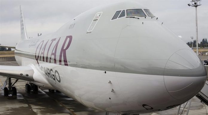 Qatar Airways CEO calls on Boeing and Airbus to defer deliveries