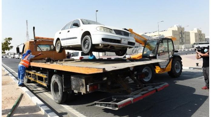 A comprehensive campaign to remove abandoned cars in the industrial area