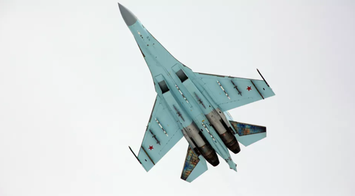Russian fighter intercepts an American reconnaissance aircraft over the Black Sea