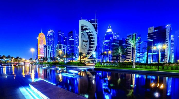 An agreement signed between Bloomberg and Media City to develop the Qatar Economic Forum