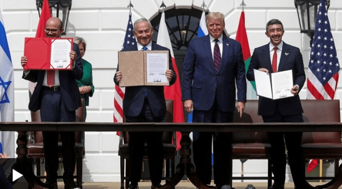 Trump hails ‘dawn of new Middle East’ with UAE-Bahrain-Israel deals Published7 hours ago