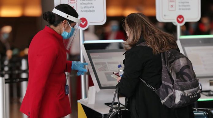 Bankrupt airline Avianca paid millions in executive bonuses during pandemic