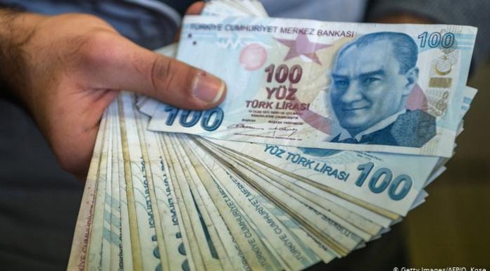 Turkey’s lira on track for its worst month this year