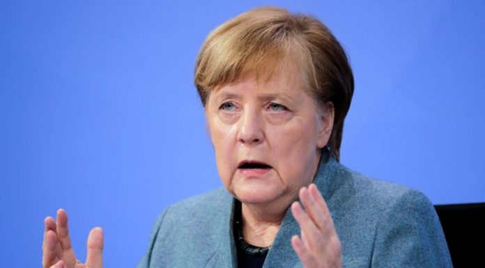 Merkel vows to offer all Germans COVID-19 vaccine by end-summer