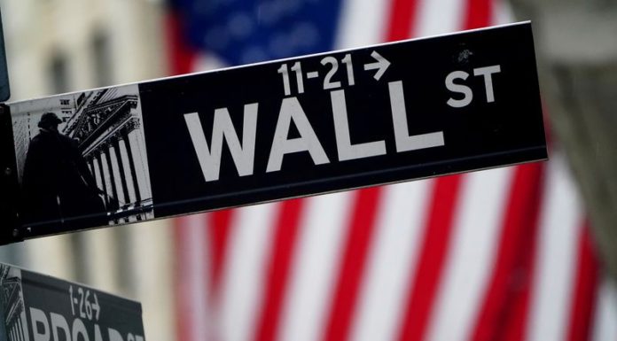 Wall Street set to fall at open on inflation concerns, rising yields