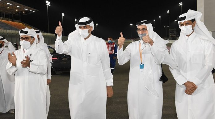 The Prime Minister witnesses the closing of the Qatar Motorcycle Grand Prix