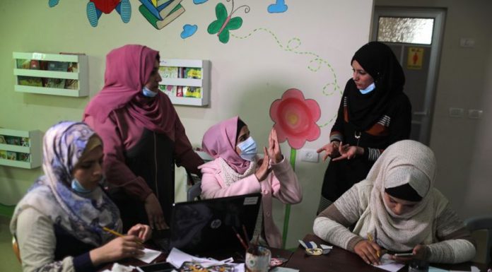 Women with hearing loss in Gaza make animations to raise awareness