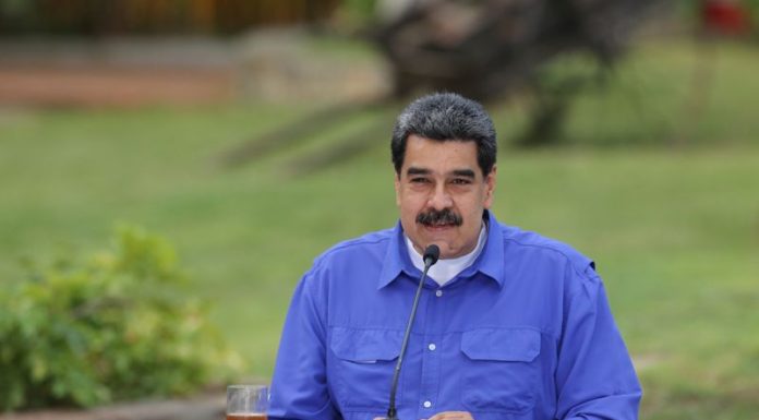 Venezuela to ask U.N. for help in clearing land mines near Colombian border