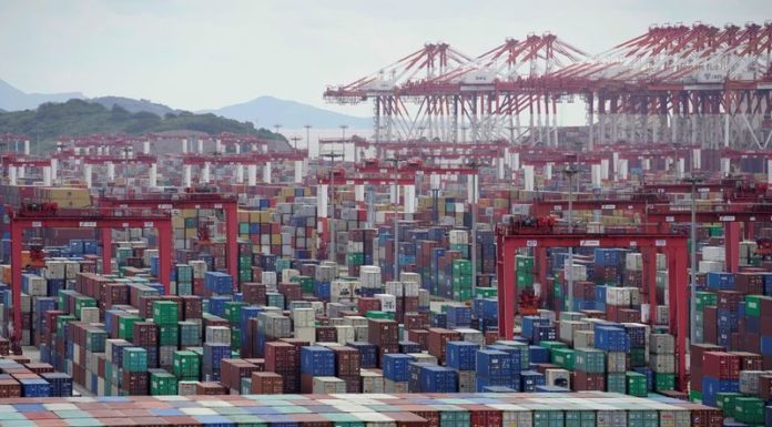 China March exports rise 30.6% year-on-year, lag forecast, imports jump better-than-expected 38.1%