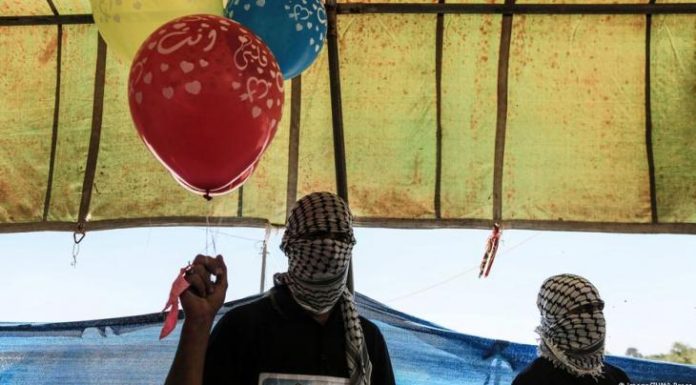 Israel launches air strikes on Gaza after incendiary balloons spark small fires