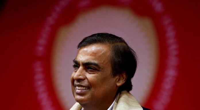 Indian billionaires face off in race to solar domination