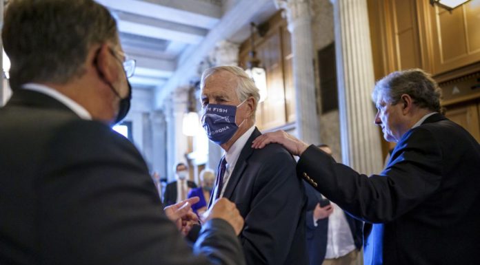 US Senate advances $1 trillion infrastructure bill further toward final vote