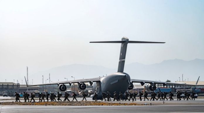 U.S. orders commercial planes to help move Afghanistan evacuees