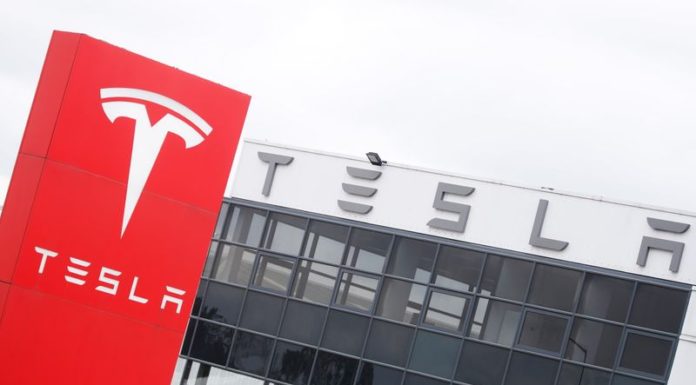 Tesla plans energy trading team as company expands battery projects