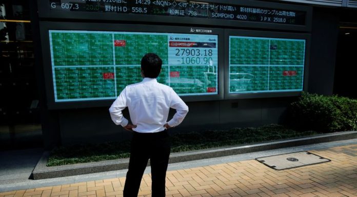 Asia shares hesitant as oil hits 3-year highs