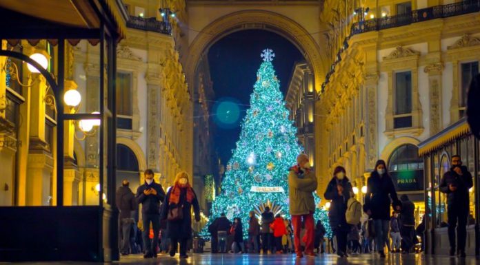 Covid-19 overshadows global Christmas celebrations for a second year