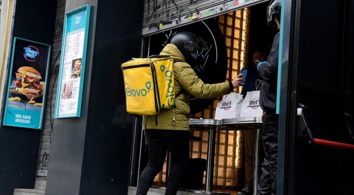 ‘Could the delivery person take the bins out?’ Glovo order sparks outrage in Spain