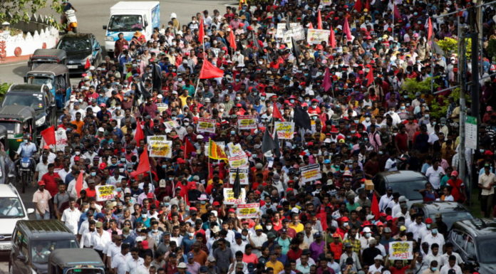 1 killed, 10 injured after Sri Lankan police open fire at protest