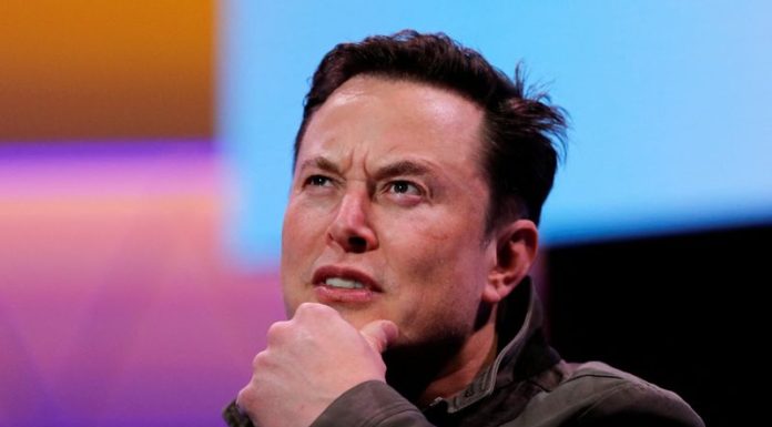 Elon Musk drops Twitter board seat in new U-turn
