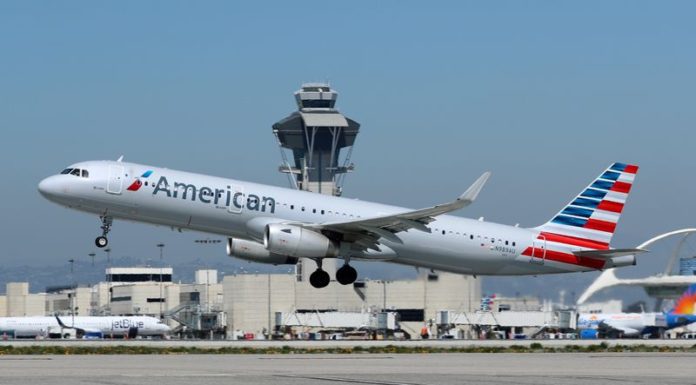 U.S. airlines sound bullish as bookings roar back