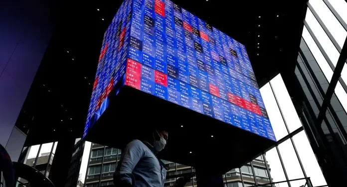 Dollar absorbs suspected yen interference, China figures mixed