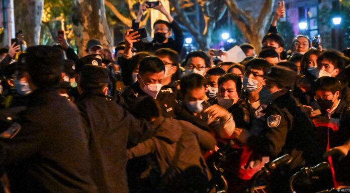 China anti-lockdown protesters call for Xi to step down