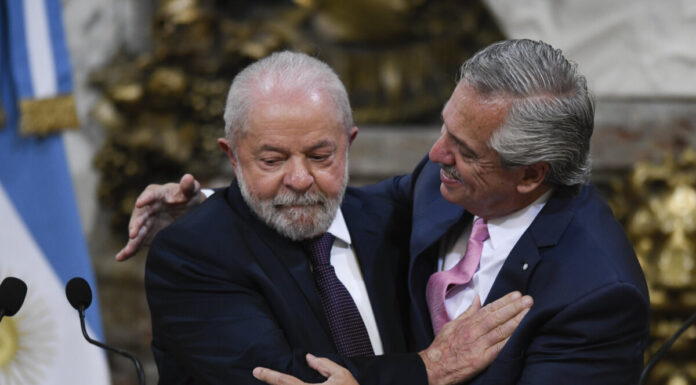 Proposed Brazil-Argentina common currency is met with doubts