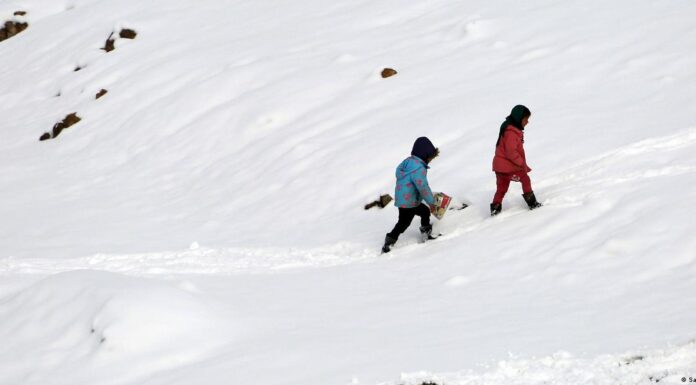 Afghanistan cold snap kills over 160, Taliban officials say