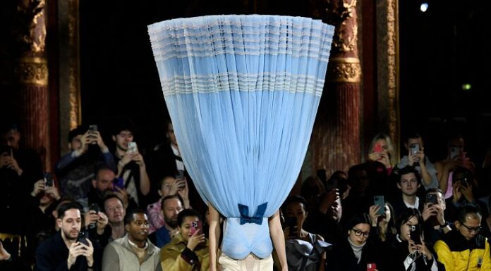 Viktor & Rolf turn Paris Fashion Week upside-down with incredible topsy turvy dresses
